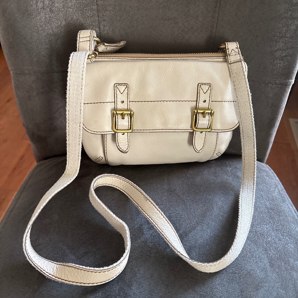 Vintage Fossil Ivory/Cream Pebbled Leather Crossbody Handbag IS6